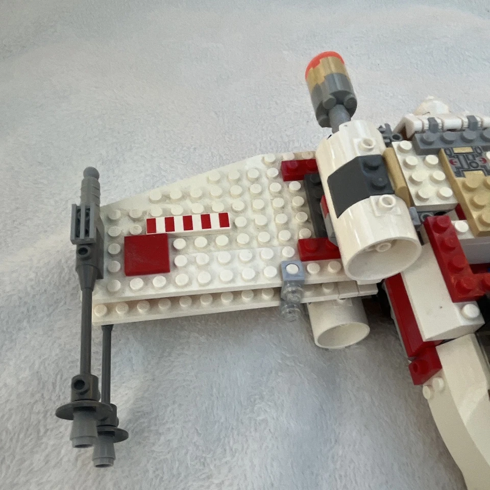 LEGO Star Wars 6212 X-wing Fighter, photo 2 sur 5