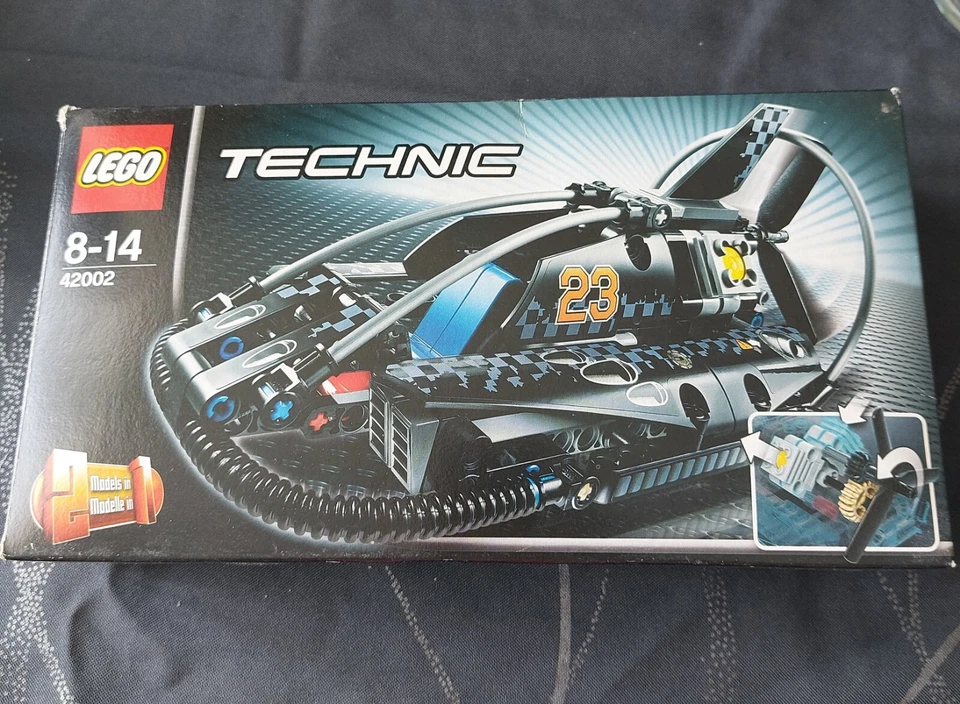 LEGO Technic 42002 Hovercraft, foto 2 di 3