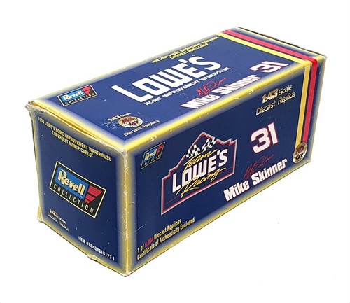 Revell 1/43 Scale RC439816177-1 - 1998 Low's HIW Chevrolet MC #31 Skinner - Picture 7 of 7