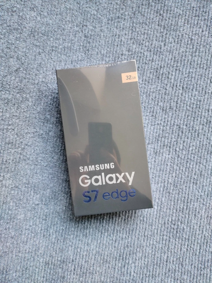 New Sealed Samsung Galaxy S7 Edge 32GB Fully Unlocked G935F(Global) 5.5'' - Image 2 of 4