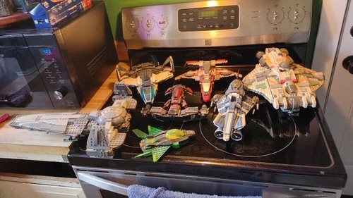 STAR WARS/MARVEL LEGO SHIP LOT