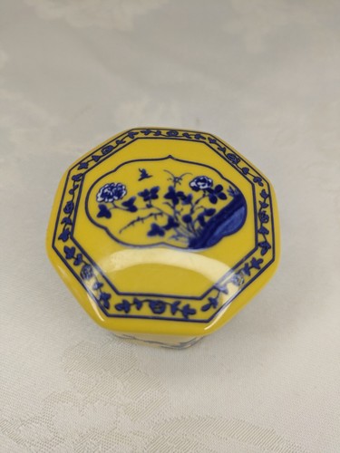 Small Yellow Enamel Japanese Pill Trinket Pot Del Prado Fine Porceline - Picture 4 of 7