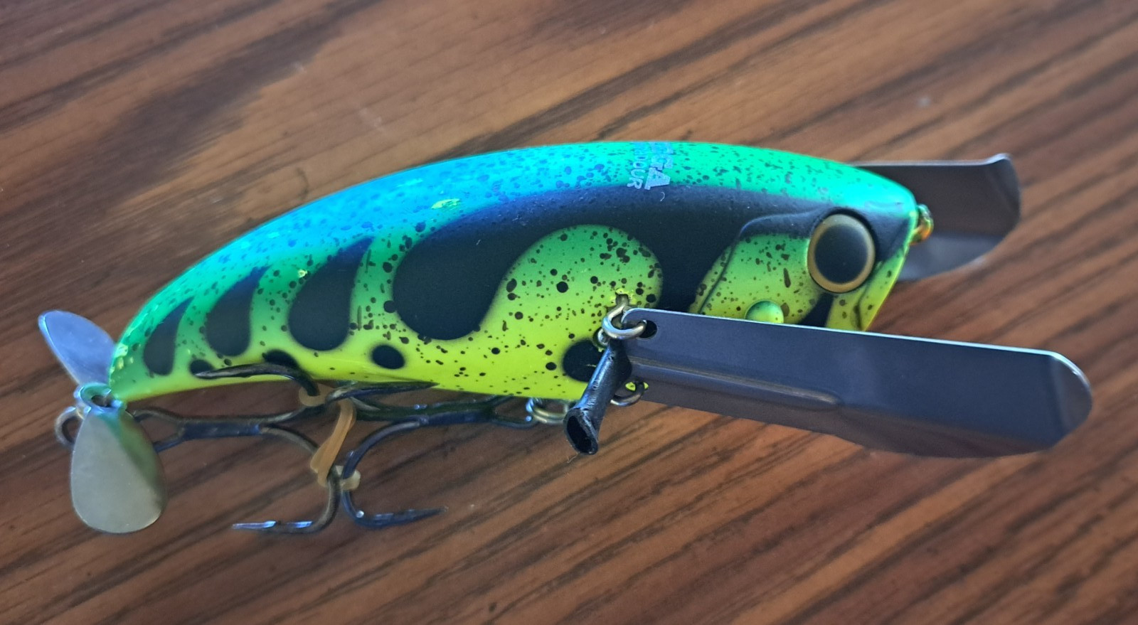 Jackall Mega Pompadour ***CHARTREUSE FROG*** Pre-owned- Hard to Find