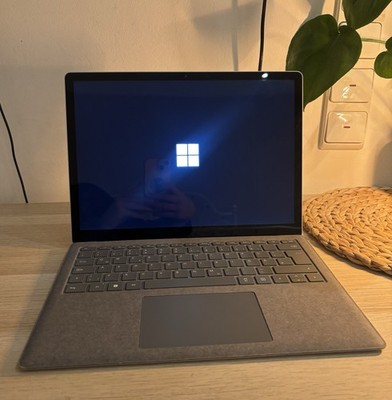 Microsoft Surface Laptop 4 Notebook (Ryzen, 256 GB SSD)