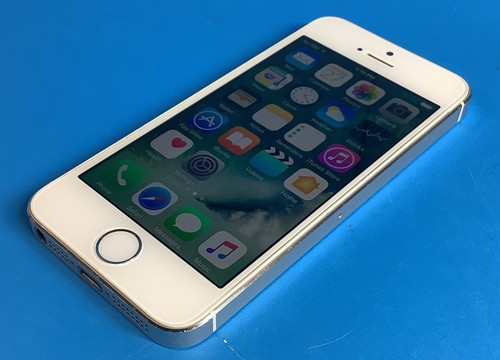iPhone 5s A1533 16 Go blanc/argent entièrement débloqué sans restriction SIM, 67% - Photo 4 sur 7