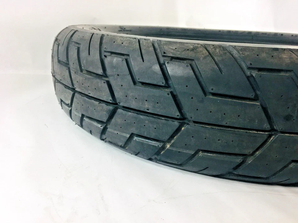 NEUMÁTICO TRASERO CHENG SHIN 130/90-18 HI MAX Foto 4 de 4