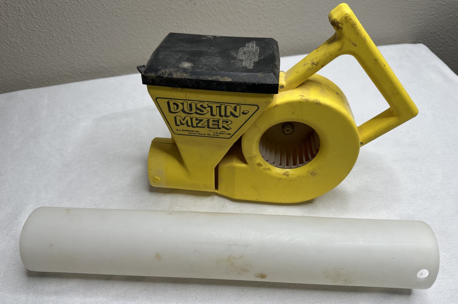 Genuine Dustin Mizer Powder Applicator Household Garden Insecticide Blower -READ