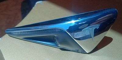 OEM TESLA MODEL X S FENDER CAMERA MARKER LIGHT RIGHT 2016-2020 1034345-99-A