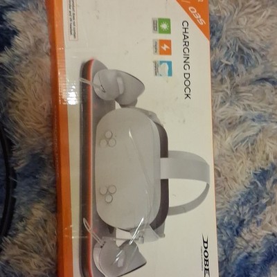 DOBE Charging Dock for Meta Oculus Quest 2 Headset & Controllers, USB-C, White