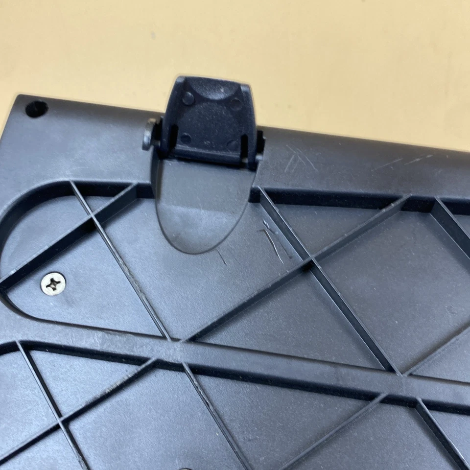 Compaq keyboard With Sub Cord Black Footed Model 5137 / TESTED/  PS/2 Connector - Image 3 of 4