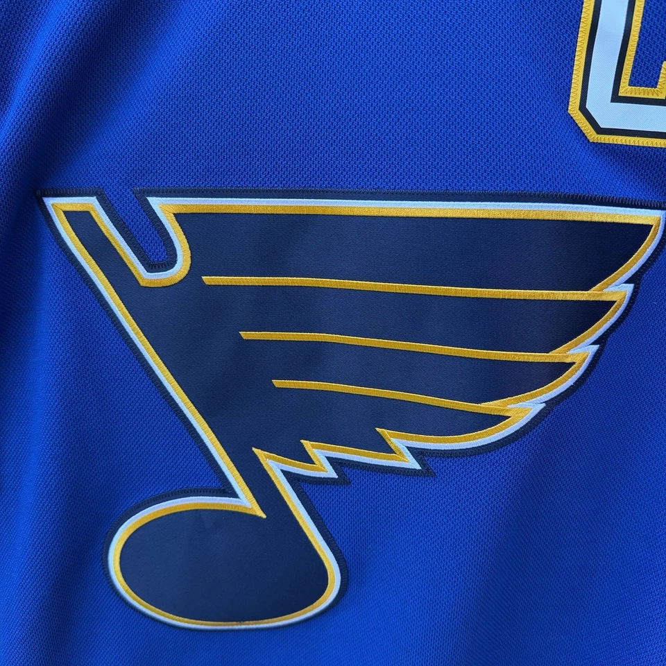 Camiseta Auténtica Adidas St. Louis Blues Alex Pietrangelo #27 C Home 17-24 Talla 56 Foto 4 de 4