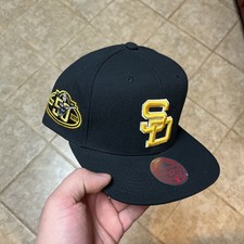 Mitchell Ness San Diego Padres Team Classic Coop Black Adjustable Snapback