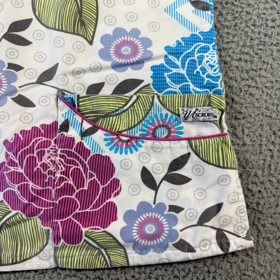 UA Scrubs Womens Short Sleeve V Neck T Shirt Top Floral Size S - Image 2 of 4