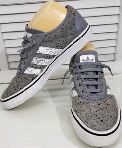 adidas salpicados de pintura