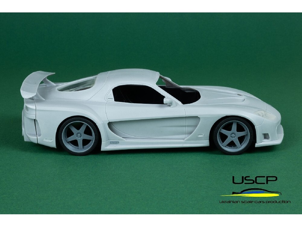 USCP 24T066 1/24 RX-7 Veilside Fortune F&F Resin model kit