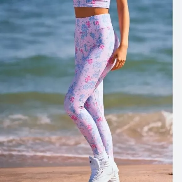 Blue floral outlet leggings