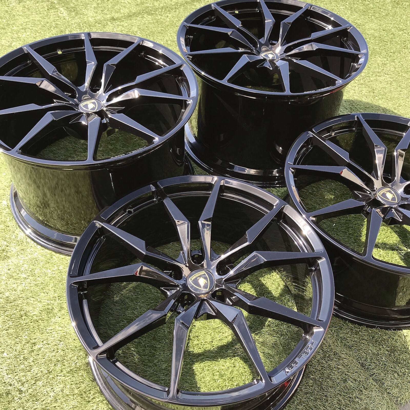 20 21 LAMBORGHINI AVENTADOR SV OEM STOCK GENUINE SET OF 4 LP720 MADE BLACK DIONE