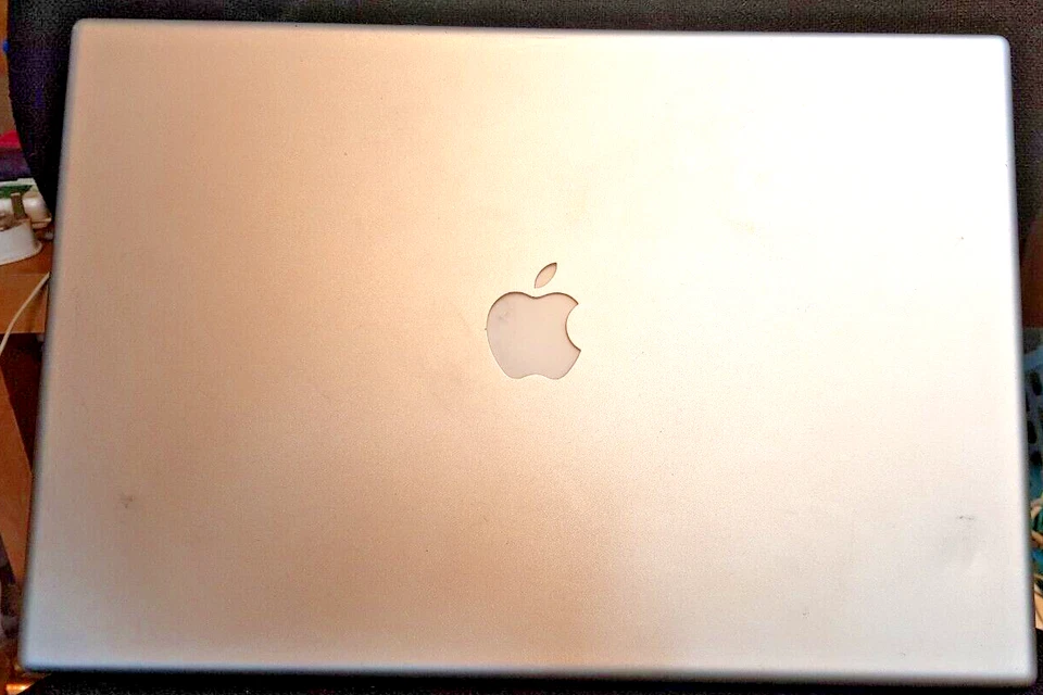 ORIGINAL APPLE MACBOOK PRO A1212 2006 17" LCD SCREEN DISPLAY ASSEMBLY MATTE - Image 2 of 4