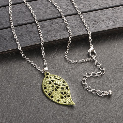 Vintage Metal Pendant Earrings Necklace Set Bohemian Hollow Leaf Pendant Jewelry - Picture 5 of 9