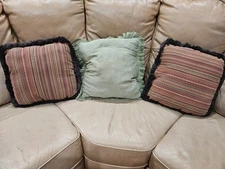 4x Throw Pillows Decorative Pillows Couch Pillows Frilly Pillows