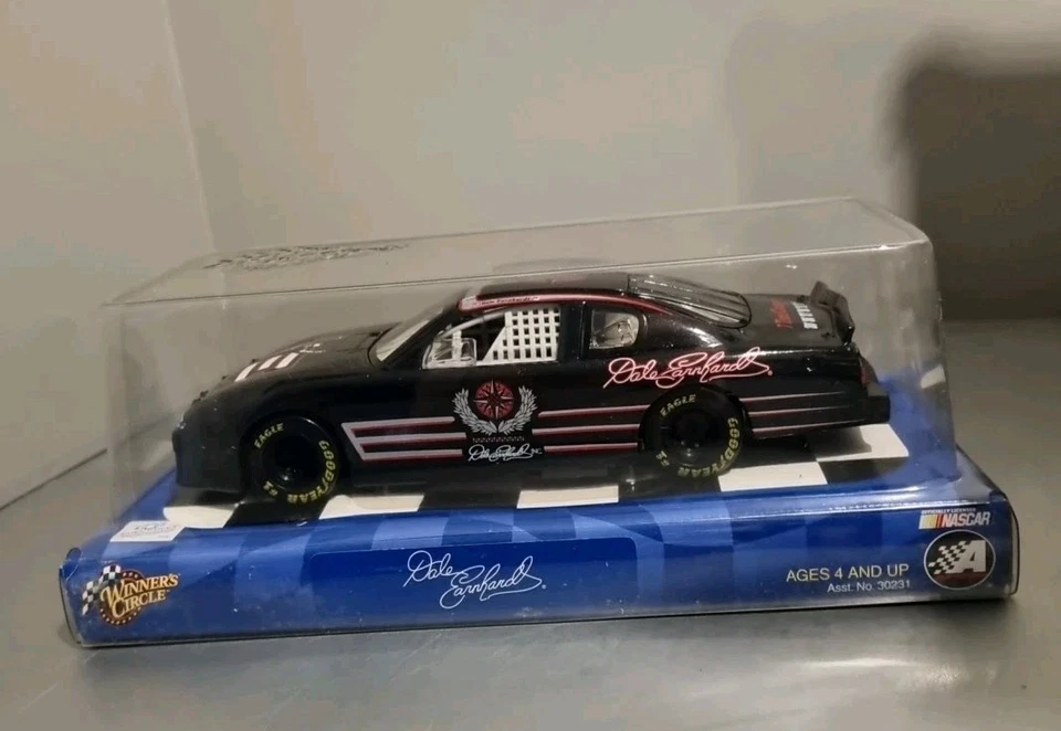 2002 New Winners Circle Dale Earnhardt NASCAR 1:24 Scale Die Cast Car #30231 - Image 3 of 4