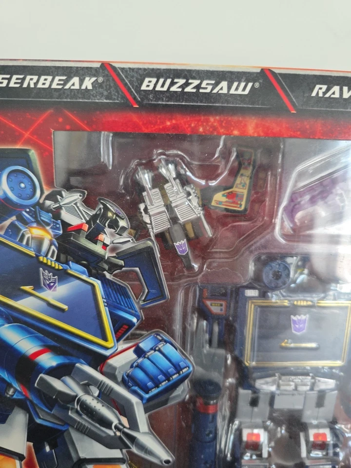 Transformers 25th Anniversary Soundwave - Image 3 of 4