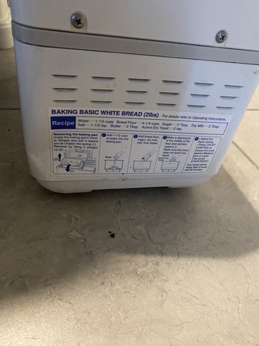 Zojirushi BBCC-V20 Home Bakery Dual Paddle Automatic Bread Machine White - Picture 10 of 11