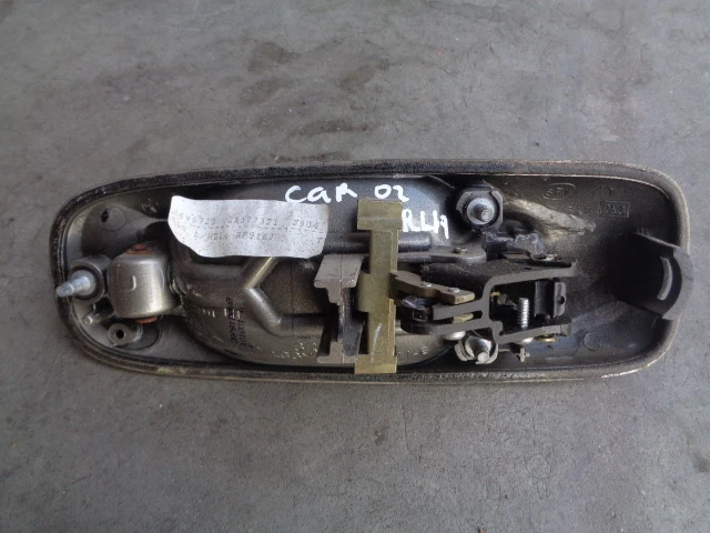 Dodge Caravan 2002 puerta corredera trasera manija de puerta exterior lado izquierdo - dorado OEM Foto 2 de 4