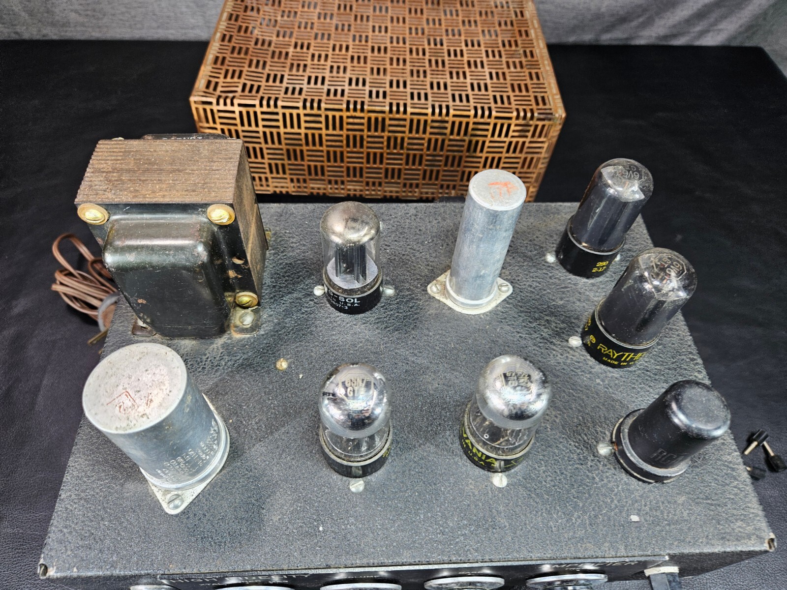 Picture 5 of 24
