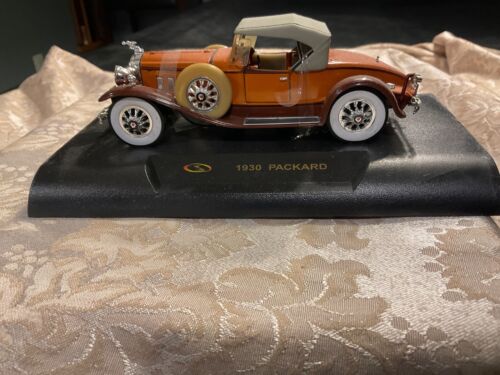 1930 PACKARD LEBARON COPPER & BEIGE DIECAST MODEL CAR SIGNATURE MODELS - Picture 3 of 5