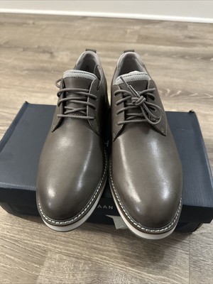 Cole Haan Men display picture 1