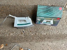 ROWENTA PROFESSIONAL INOX STEAM IRON MODEL DE-871 MADE IN GERMANY in box