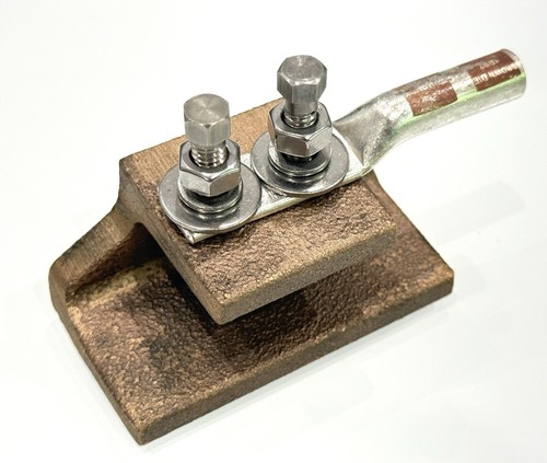 BURNDY GCS2YA2C GROUND CLAMP, ACCEPTS STEEL FLANGE 1/8" TO 5/8" #2 AWG CONDUCTOR - Picture 3 of 6