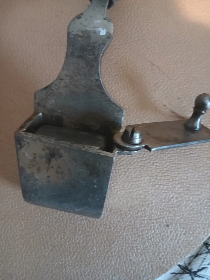 exceptionnel fer a repasser les cols tres anciens - Photo 4/4