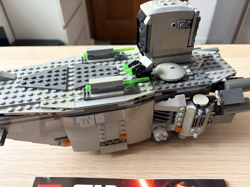 LEGO Star Wars 75103 First Order Transporter, photo 3 sur 5