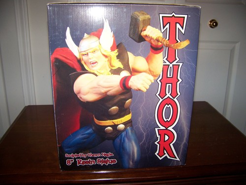 DIAMOND SELECT THE MIGHTY THOR AVENGERS & ADVERSARIES STATUE - THE AVENGERS - Picture 4 of 11