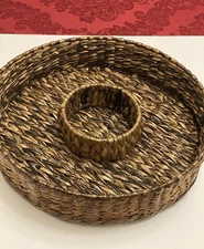Brown Woven Wicker Weave Chip and Dip Basket Serving Tray with Fabric Cover 14”