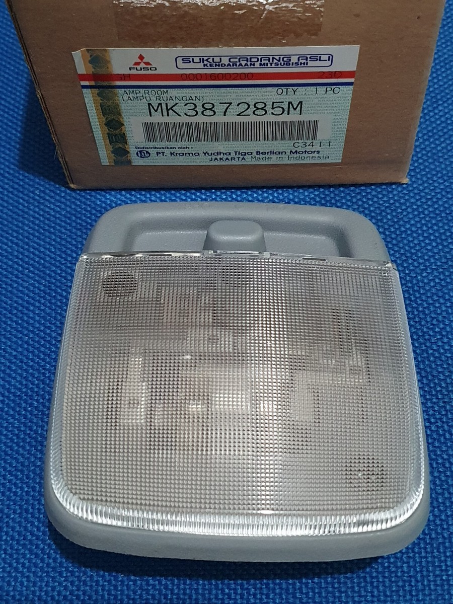 MITSUBISHI FUSO CANTER FE125 FE73 FE83 ROOM LAMP ASSY NEW | eBay