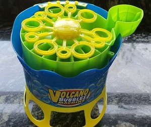 Volcano Bubble Machine – Up To 100,000 Bubbles - Kids Birthday
