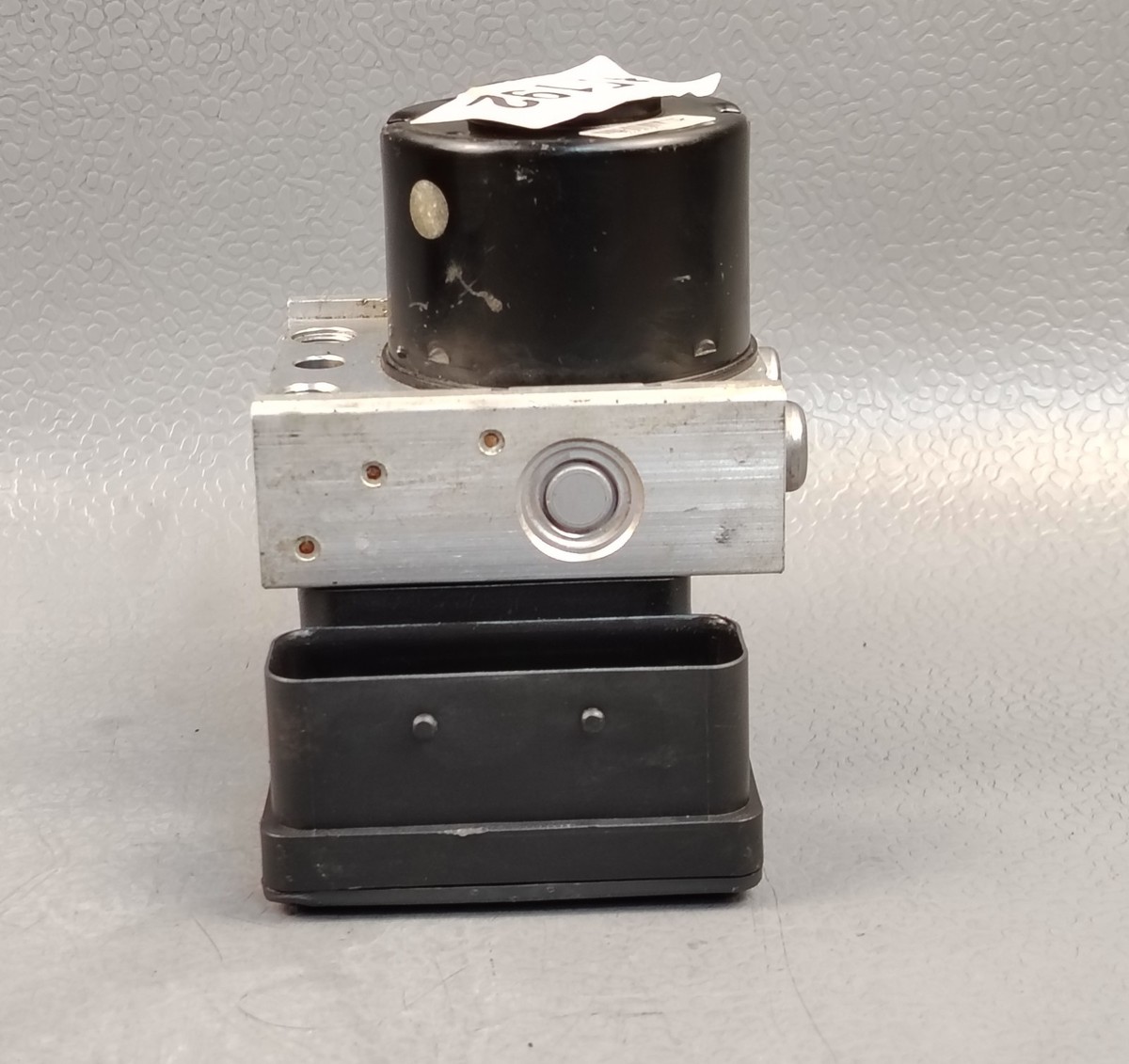 2010 2013 MAZDA 3 AXELA ABS ANTI BRAKE LOCK ACTUATOR MODULE 8V61