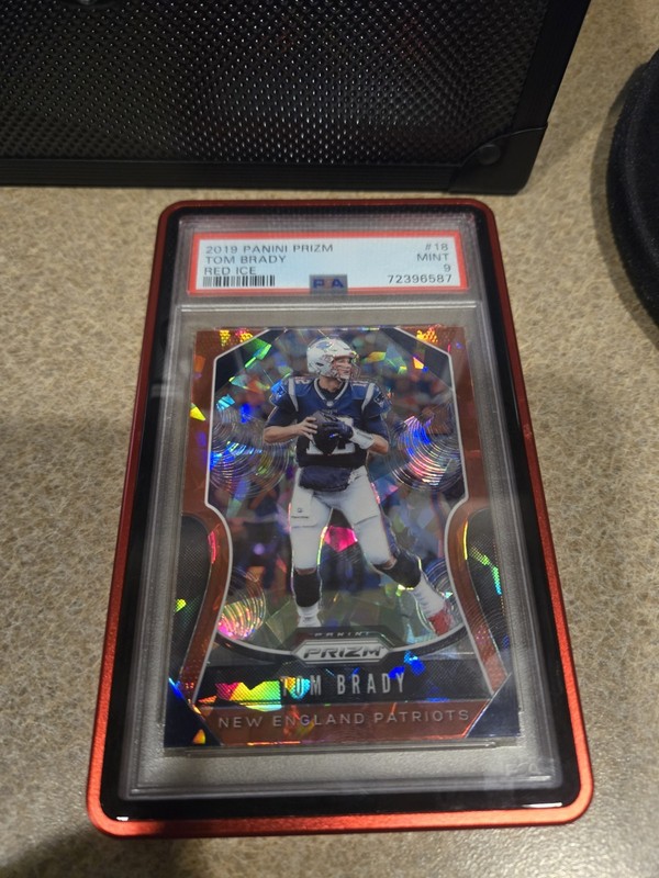 2019 Panini Prizm Red Ice Tom Brady #18 PSA 9