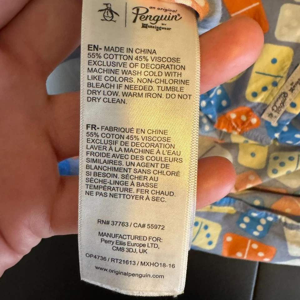 Camisa abotonada manga corta con estampado de dominó azul y naranja original Penguin para hombre Foto 4 de 4