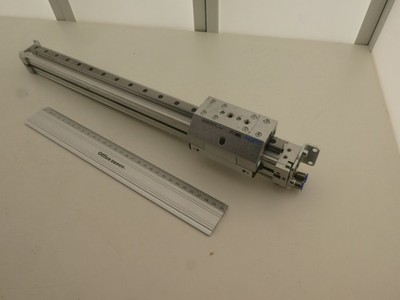 Festo Linearführung DGPL-18-307-PPV-A-KF-B / 161977 (26-1-21-4)