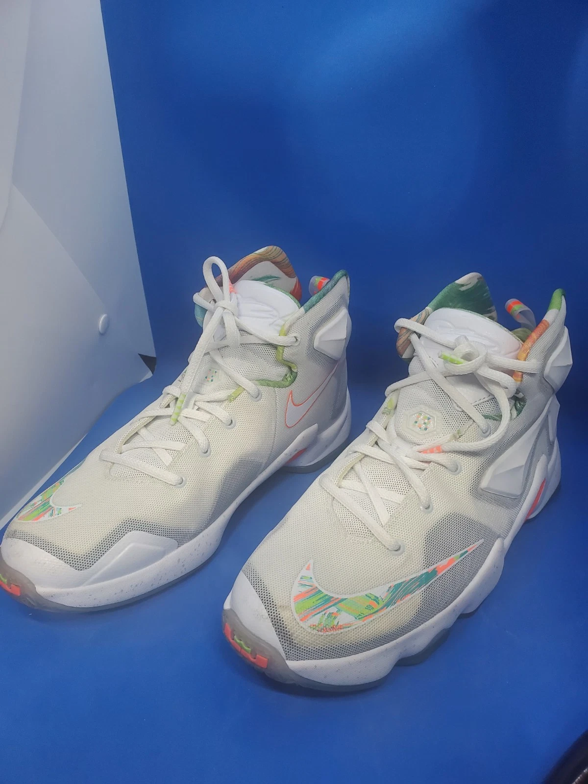 Nike Lebron 13 Easter 6.5 Y 808709 108