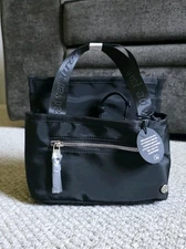 NWT Samantha Brown To-Go Drink Luggage Caddy Black 3 Partition Design Handles 