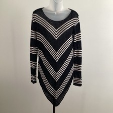G by Guess Black & White Chevron Sweater Dress – Size Medium