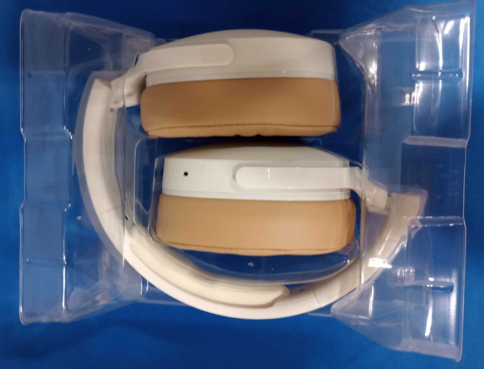 Skullcandy S6HHW-N740 Bluetooth Over the Ear Headphone - White - Image 2 of 3