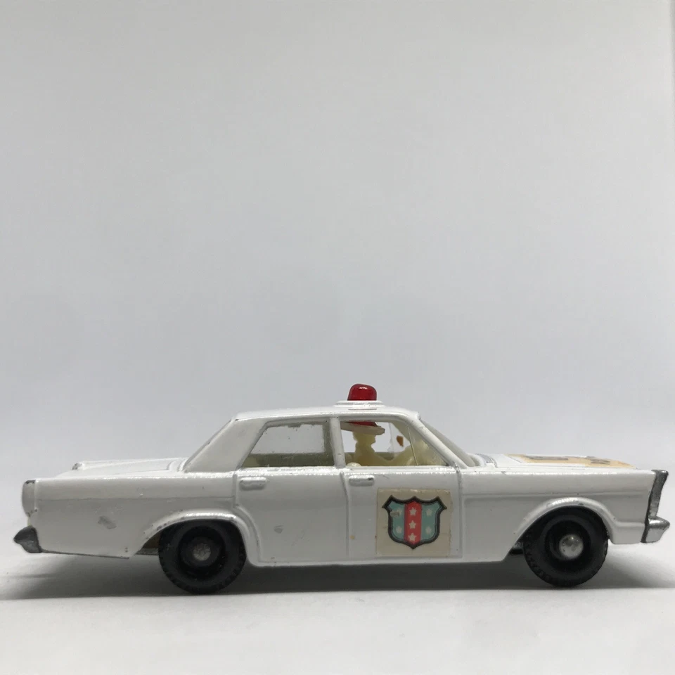 Lesney Matchbox No. 55/59 Police Ford Galaxie 1966 White - Made In England W/Box - Image 4 of 4