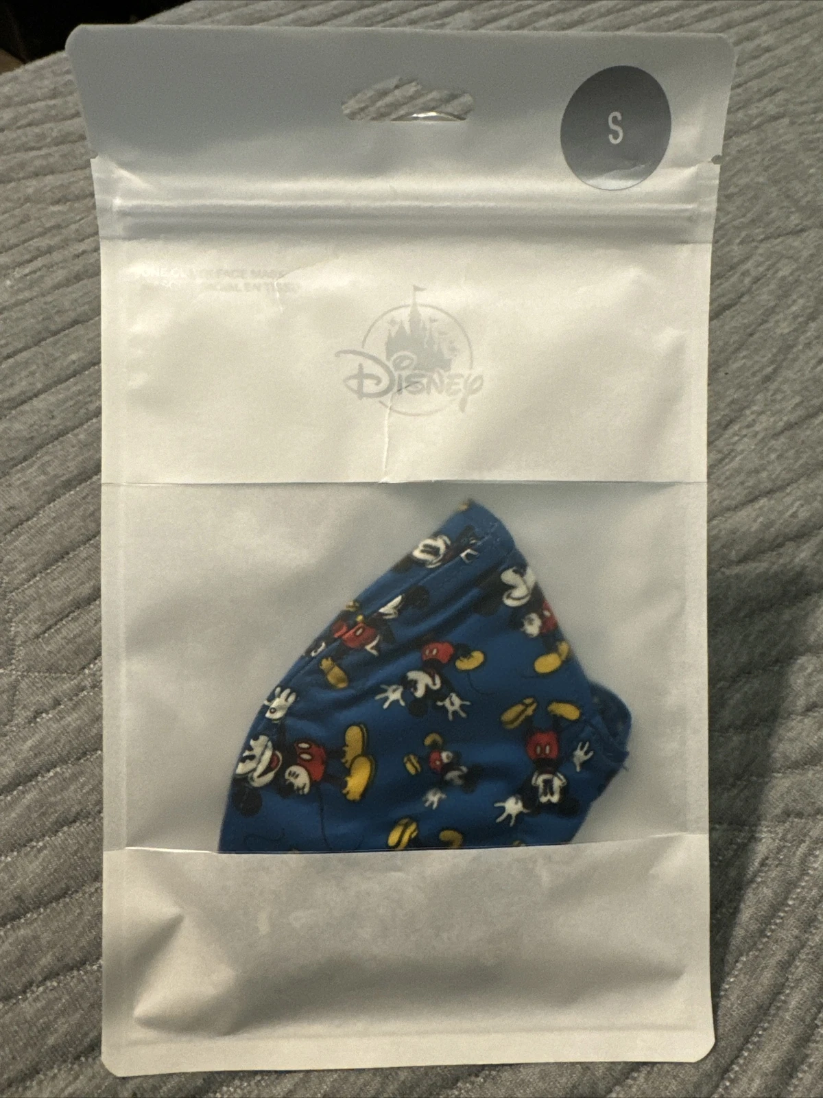 Disney Park Adjustable Nose Wire Face Mask Adult Small