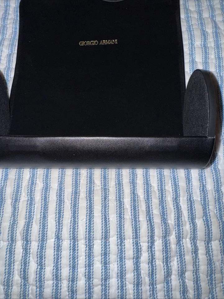 Estuche blando para gafas Giorgio Armani negro bolsa plegable superior Foto 3 de 3